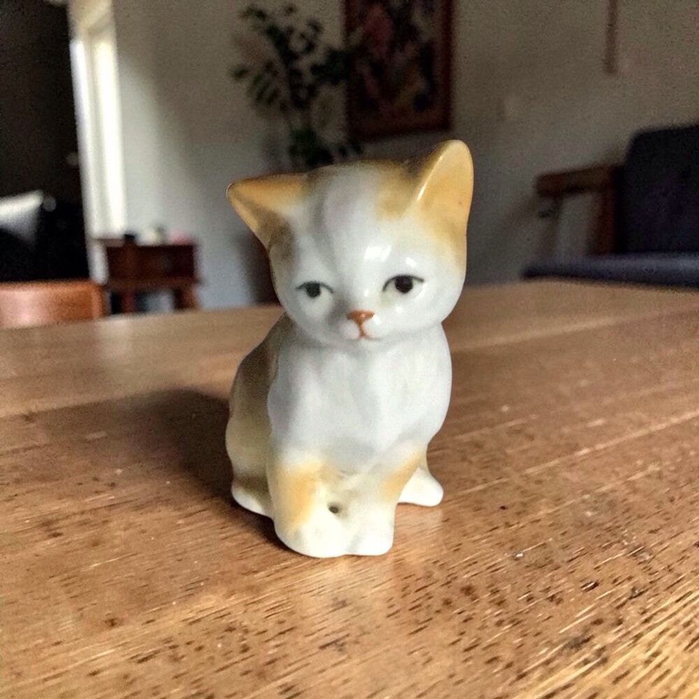 Danberry Mint Cats Of Character Fine Bone China Series, Small